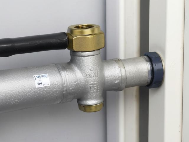 暖气温控阀门关闭指南，安全操作与维护保养