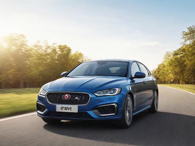 偏离车道紧急应对指南，如何正确关闭车辆以避免事故