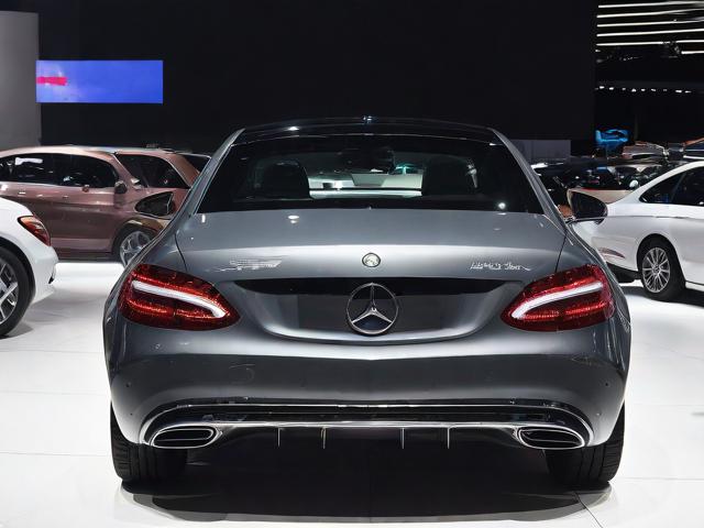 奔驰汽车后面灯光关闭方法详解