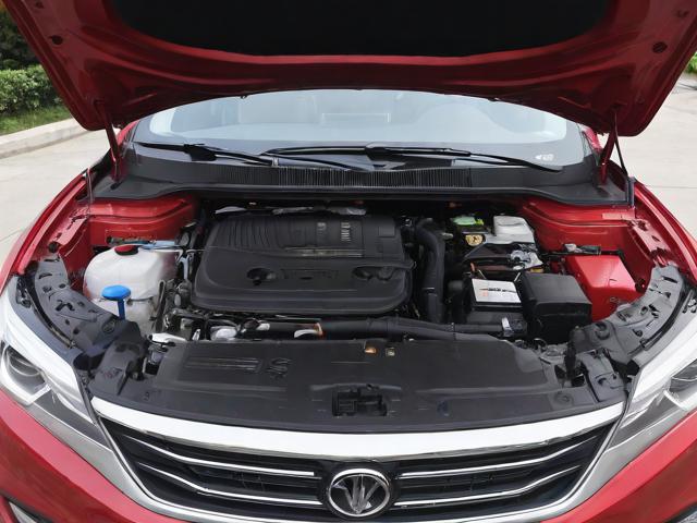 汽车引擎盖关闭技巧及注意事项，让你的驾驶更安心