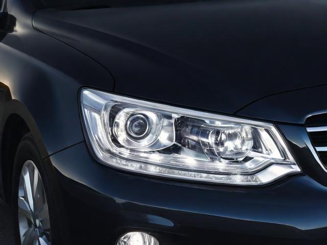 如何正确关闭汽车大灯，安全驾驶的小细节大讲究