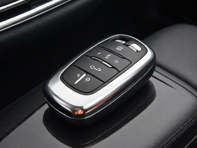 车钥匙关闭功能详解，轻松掌握车辆静音技巧